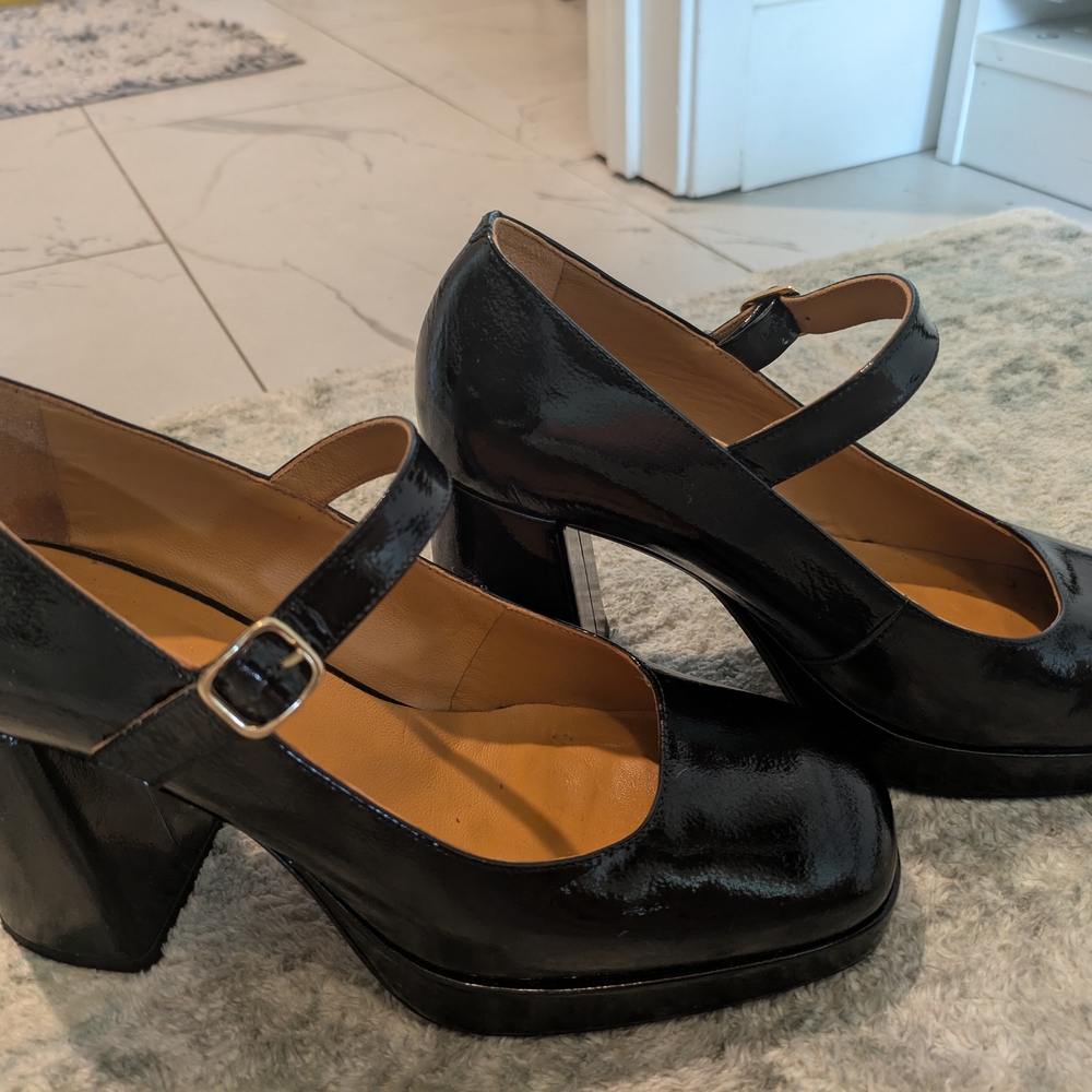 Sezane Black Heels with Chunky Block Heel and Silver Buckle
